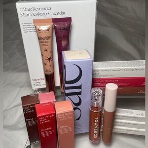 Makeup set ft rare beauty, saie, tower28